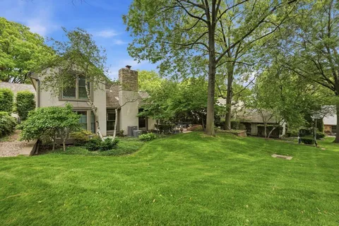 $1,200,000 | 7904 Bristol Court, Prairie Village, KS 66208