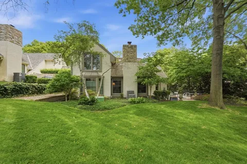 $1,200,000 | 7904 Bristol Court, Prairie Village, KS 66208