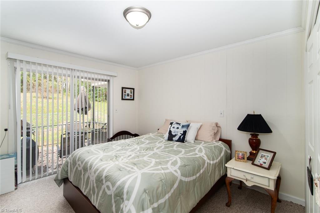 1104 Robinhood Road High Point, NC 27262 - Photo 12 of 18 Gallery Image 12