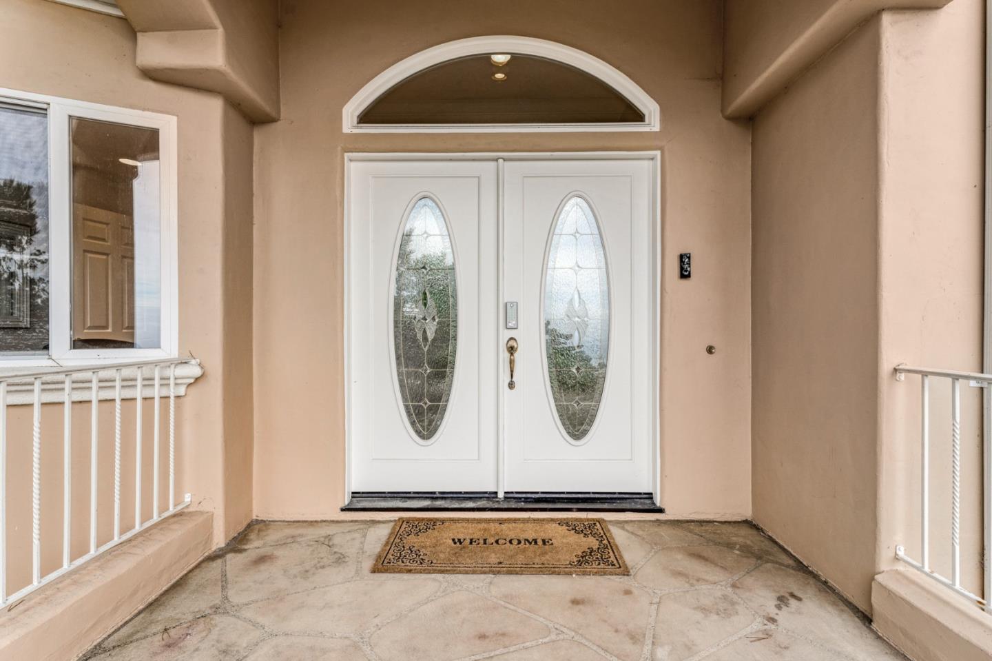 1 Overlook Place Monterey, CA 93940 - Photo 3 of 42