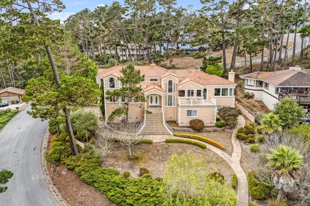 $9,000 | 1 Overlook Place, Monterey, CA 93940