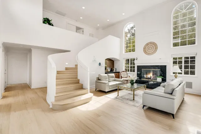 $9,000 | 1 Overlook Place, Monterey, CA 93940