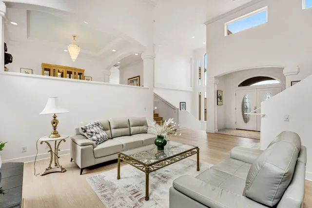 $9,000 | 1 Overlook Place, Monterey, CA 93940