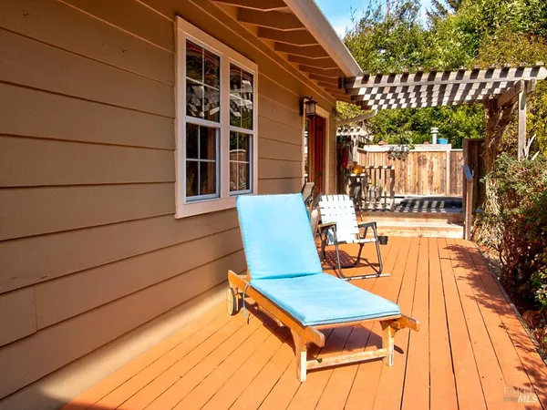 $640,000 | 17750 Barbizon Lane, Fort Bragg, CA 95437