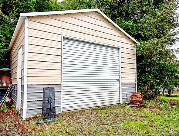 $640,000 | 17750 Barbizon Lane, Fort Bragg, CA 95437