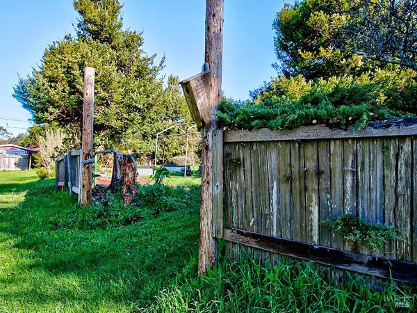 $640,000 | 17750 Barbizon Lane, Fort Bragg, CA 95437