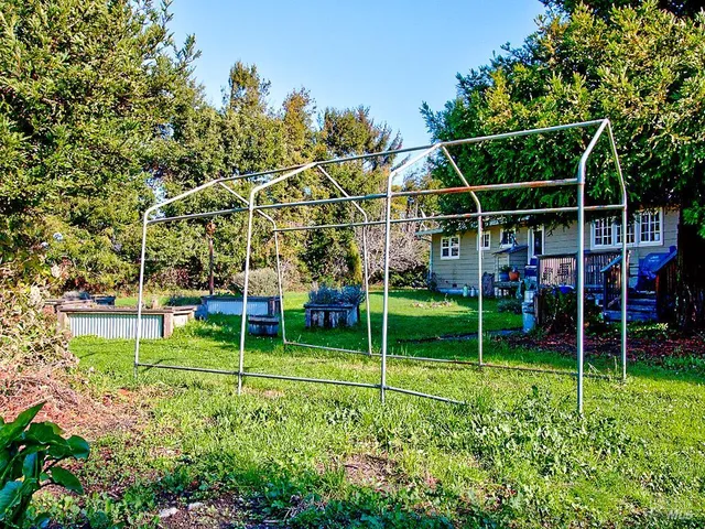 $640,000 | 17750 Barbizon Lane, Fort Bragg, CA 95437