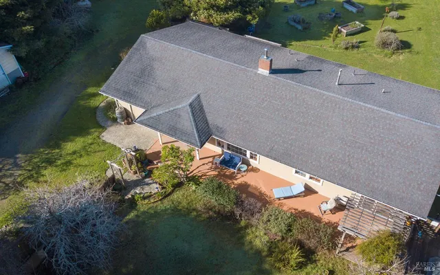 $640,000 | 17750 Barbizon Lane, Fort Bragg, CA 95437