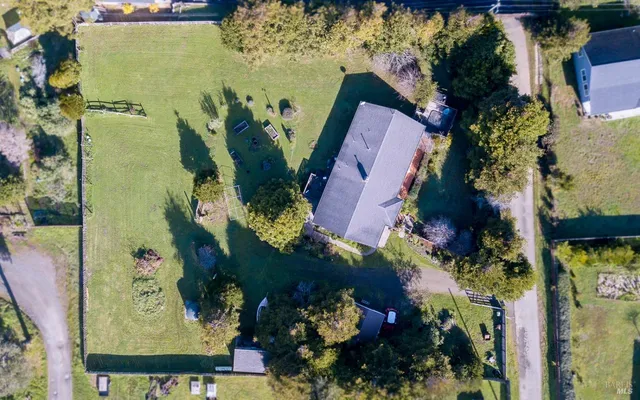 $640,000 | 17750 Barbizon Lane, Fort Bragg, CA 95437