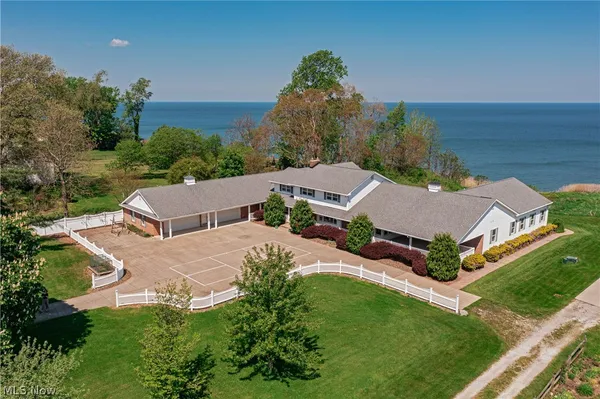 $995,000 | 1300 Lake Road, Conneaut, OH 44030