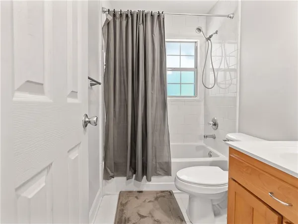 $2,200 | 2232 Dunseath Avenue Northwest, Unit 404, Atlanta, GA 30318