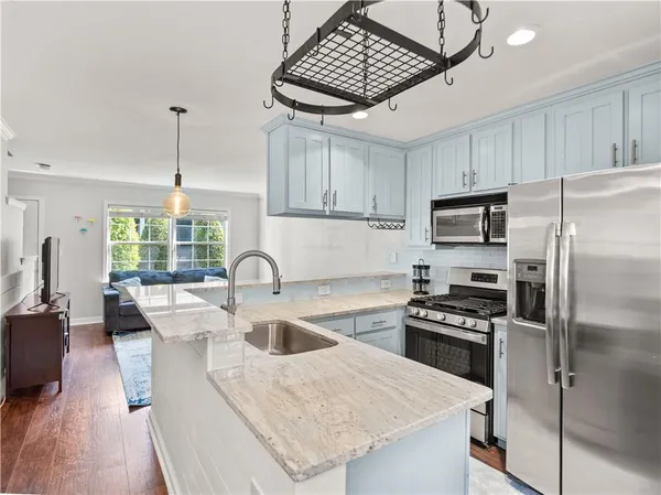 $2,200 | 2232 Dunseath Avenue Northwest, Unit 404, Atlanta, GA 30318