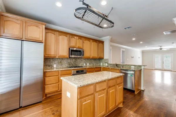 $4,625 | 3431 Howell Street, Dallas, TX 75204