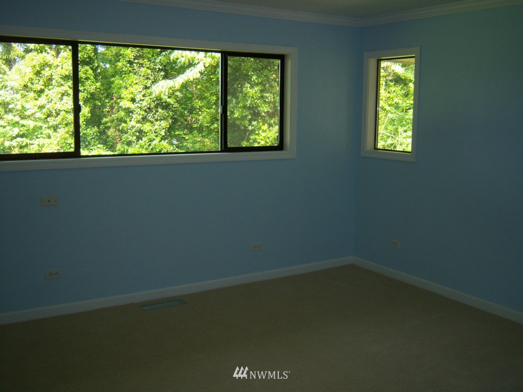 3113 Rocky Point Road Northwest Bremerton, WA 98312 - Photo 6 of 15 Gallery Image 6