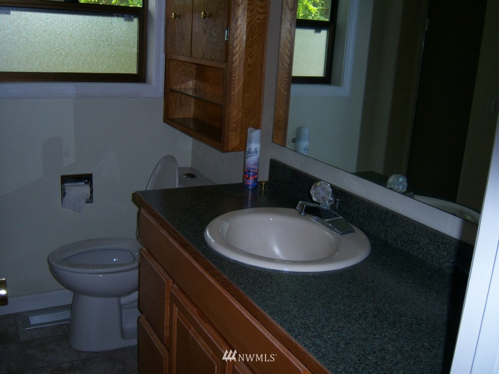 3113 Rocky Point Road Northwest Bremerton, WA 98312 - Photo 10 of 15 Gallery Image 10