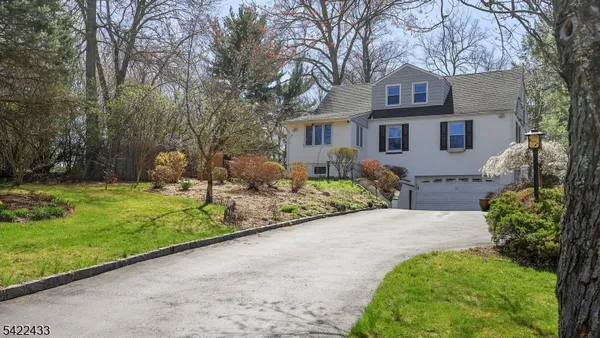 $640,000 | 67 Madison Street, Gillette, NJ 07933