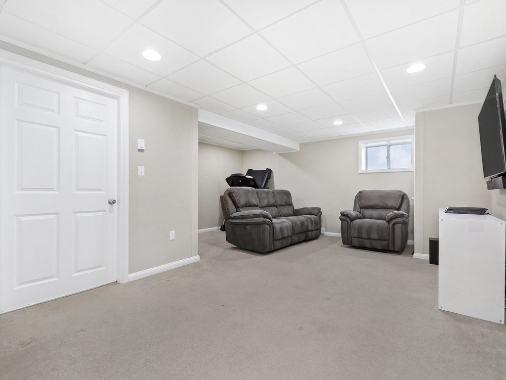 1200 Trapelo Road Waltham, MA 02451 - Photo 23 of 38
