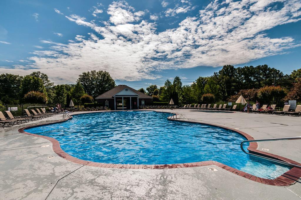 824 Renaissance Avenue Murfreesboro, TN 37129 - Photo 19 of 20 Just in time to enjoy this sparkling pool all spring and summer