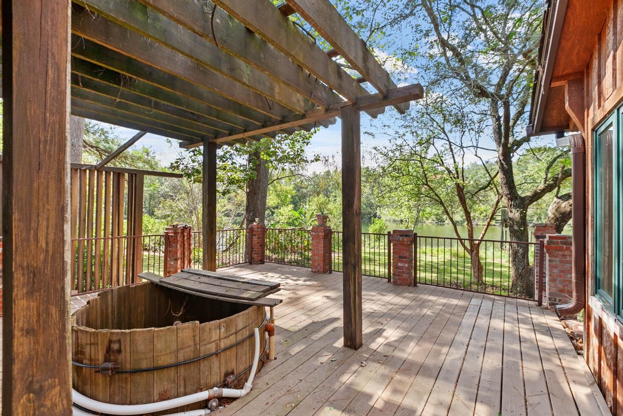 227 Weldon Circle Quincy, FL 32352 - Photo 8 of 42