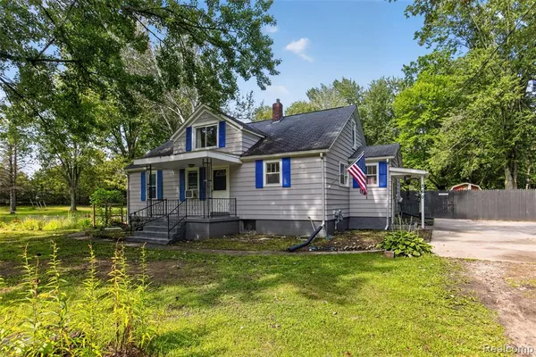 $345,999 | 360 Plum Creek Road, Lapeer, MI 48446