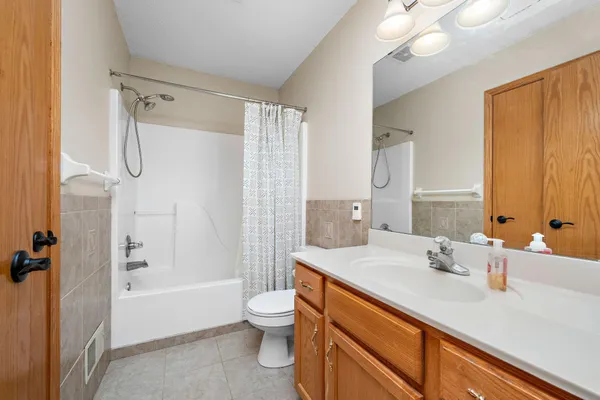 $484,900 | 1156 Pond Curve, Waconia, MN 55387