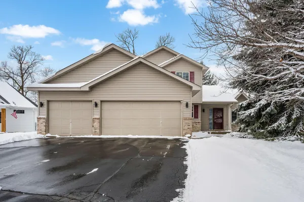 $484,900 | 1156 Pond Curve, Waconia, MN 55387