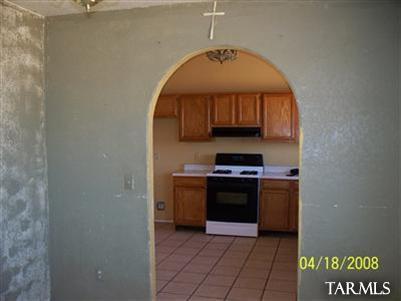 980 Via Puebla Rio Rico, AZ 85648 - Photo 5 of 10