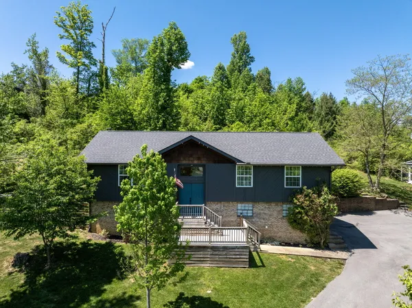 $425,000 | 2405 Hickory Ridge Drive, Chattanooga, TN 37421