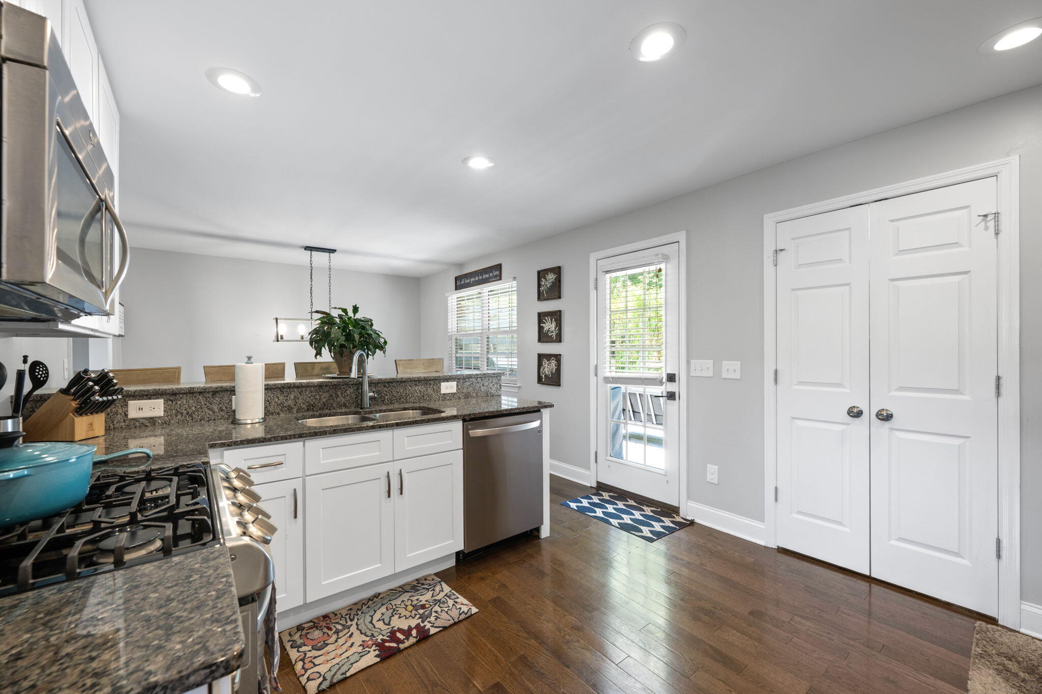 2405 Hickory Ridge Drive Chattanooga, TN 37421 - Photo 3 of 62 9-web-or-mls-DSC_8815