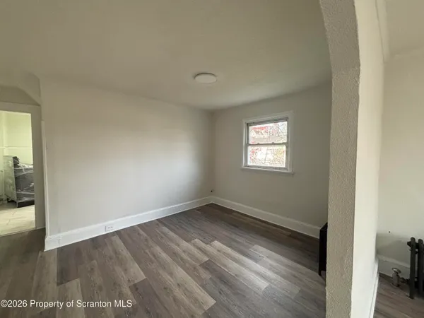 $1,250 | 1264 South 6th Avenue, Unit 2, Scranton, PA 18504