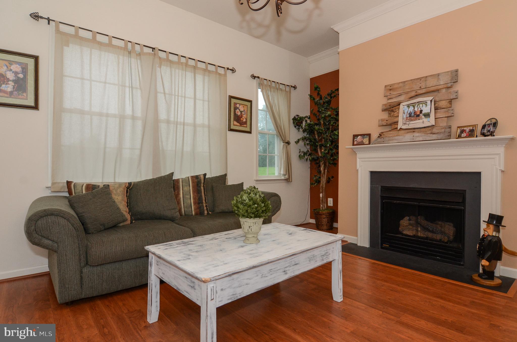 383 Davis Road Street, MD 21154 - Photo 10 of 26 Family Room off Kitchen