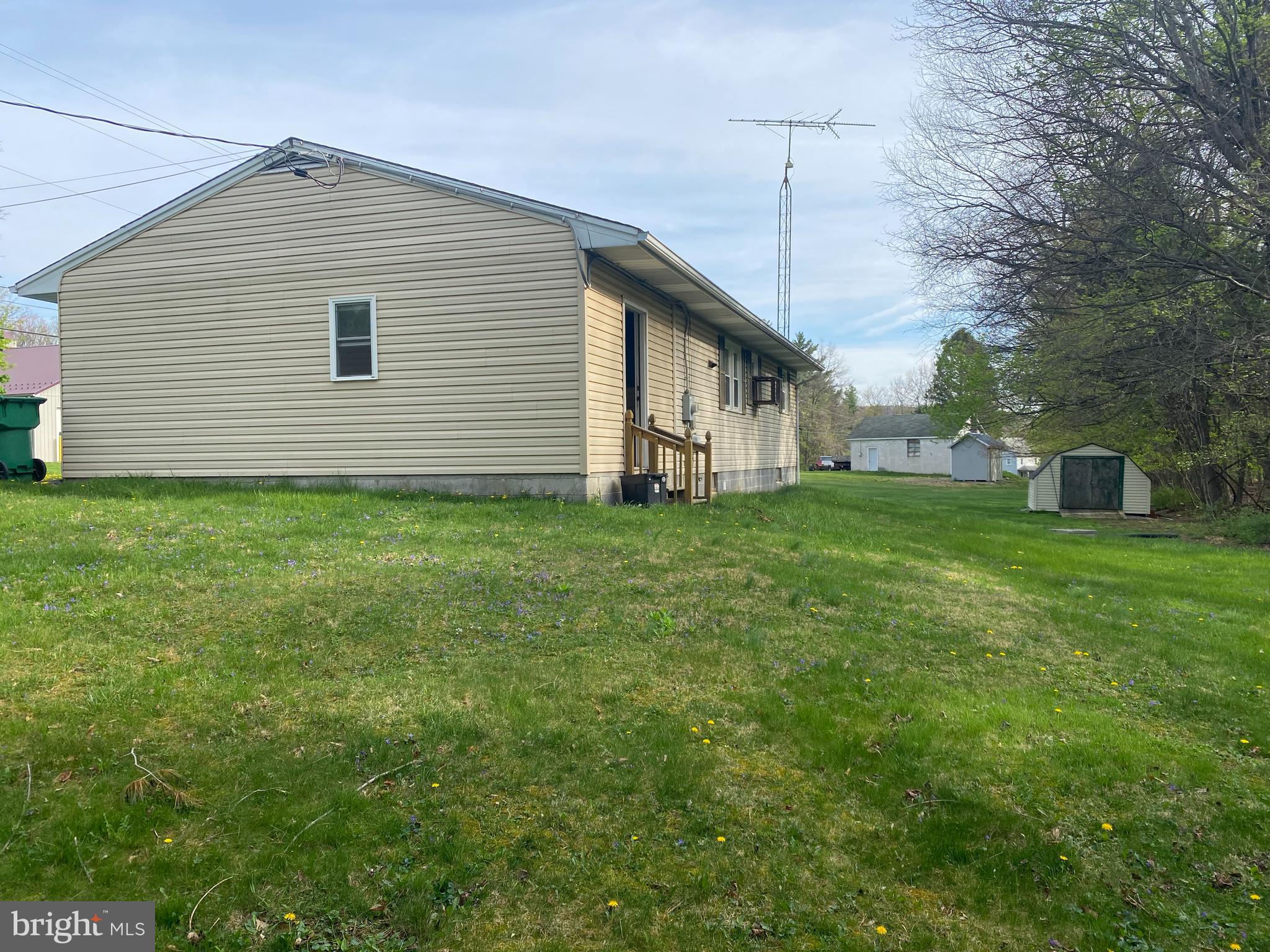 11176 Loop Road Fayetteville, PA 17222 - Photo 8 of 20