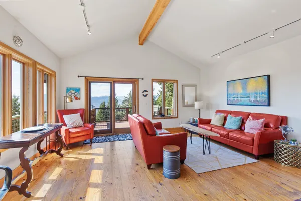 $649,900 | 1295 Mingo Mountain Road, Kettle Falls, WA 99141