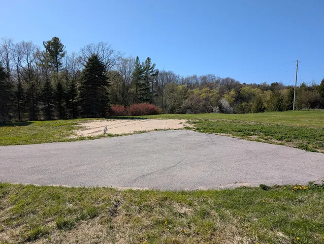 $89,000 | 5766 South Pere Marquette Highway, Ludington, MI 49431