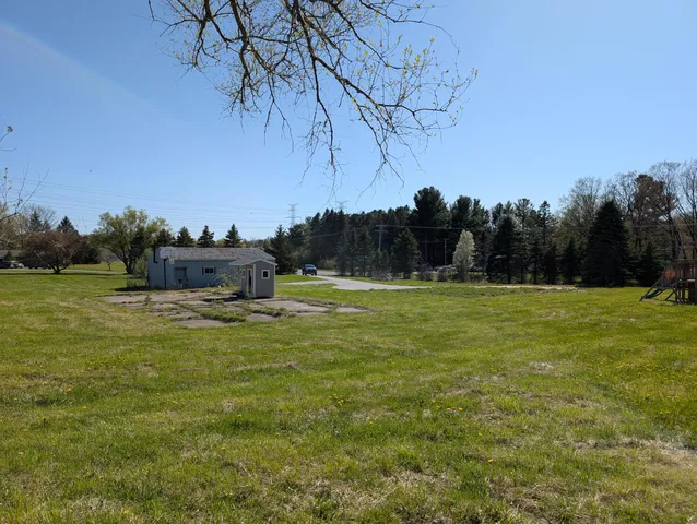 $89,000 | 5766 South Pere Marquette Highway, Ludington, MI 49431