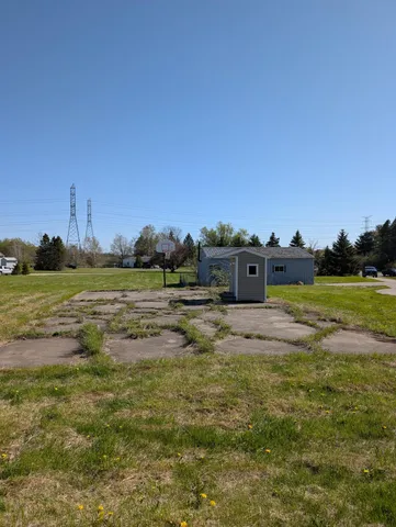 $89,000 | 5766 South Pere Marquette Highway, Ludington, MI 49431