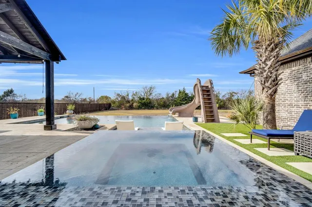 a view of outdoor space with seating space