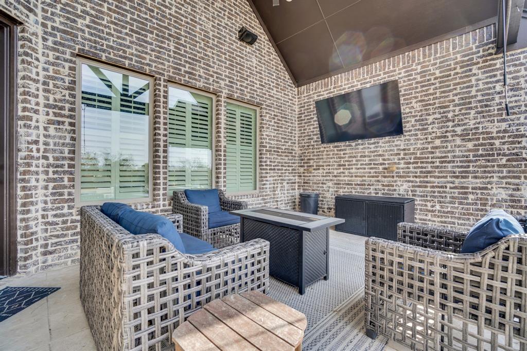5811 Limestone Lane Midlothian, TX 76065 - Photo 6 of 40 a view of outdoor space with seating space