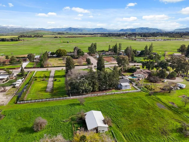 $875,000 | 5355 Poinsettia Avenue, Clovis, CA 93619