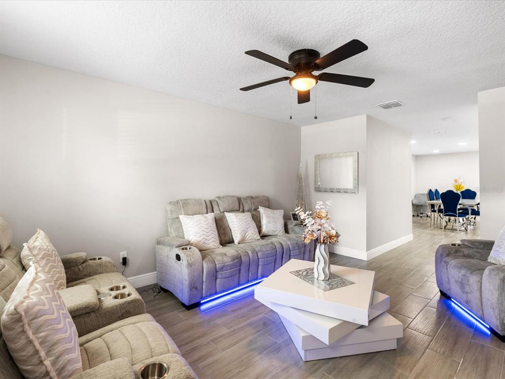871 Darwin Drive Altamonte Springs, FL 32701 - Photo 4 of 18