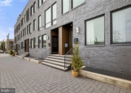 $1,099,000 | 175 West Oxford Street, Unit C1, Philadelphia, PA 19122