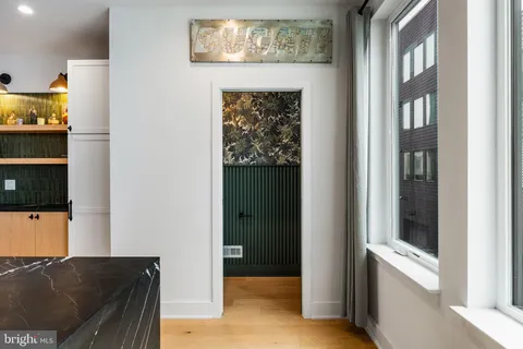 $1,099,000 | 175 West Oxford Street, Unit C1, Philadelphia, PA 19122