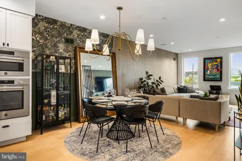 $1,099,000 | 175 West Oxford Street, Unit C1, Philadelphia, PA 19122