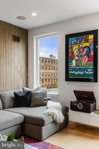 a picture of a couch in a room