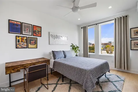 $1,099,000 | 175 West Oxford Street, Unit C1, Philadelphia, PA 19122