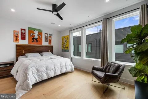 $1,099,000 | 175 West Oxford Street, Unit C1, Philadelphia, PA 19122