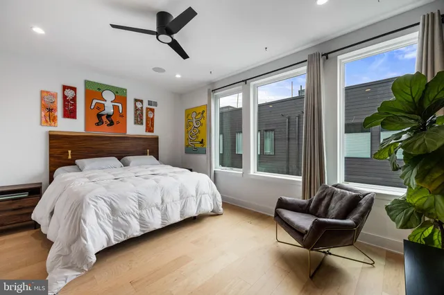 $1,099,000 | 175 West Oxford Street, Unit C1, Philadelphia, PA 19122