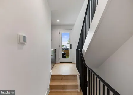 $1,099,000 | 175 West Oxford Street, Unit C1, Philadelphia, PA 19122