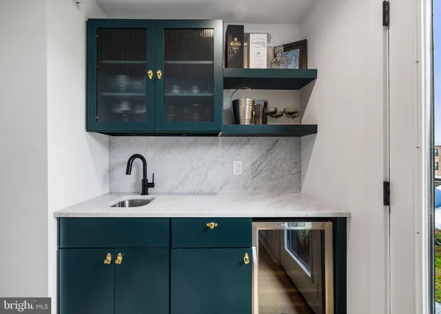 $1,099,000 | 175 West Oxford Street, Unit C1, Philadelphia, PA 19122