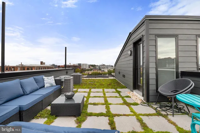 $1,099,000 | 175 West Oxford Street, Unit C1, Philadelphia, PA 19122